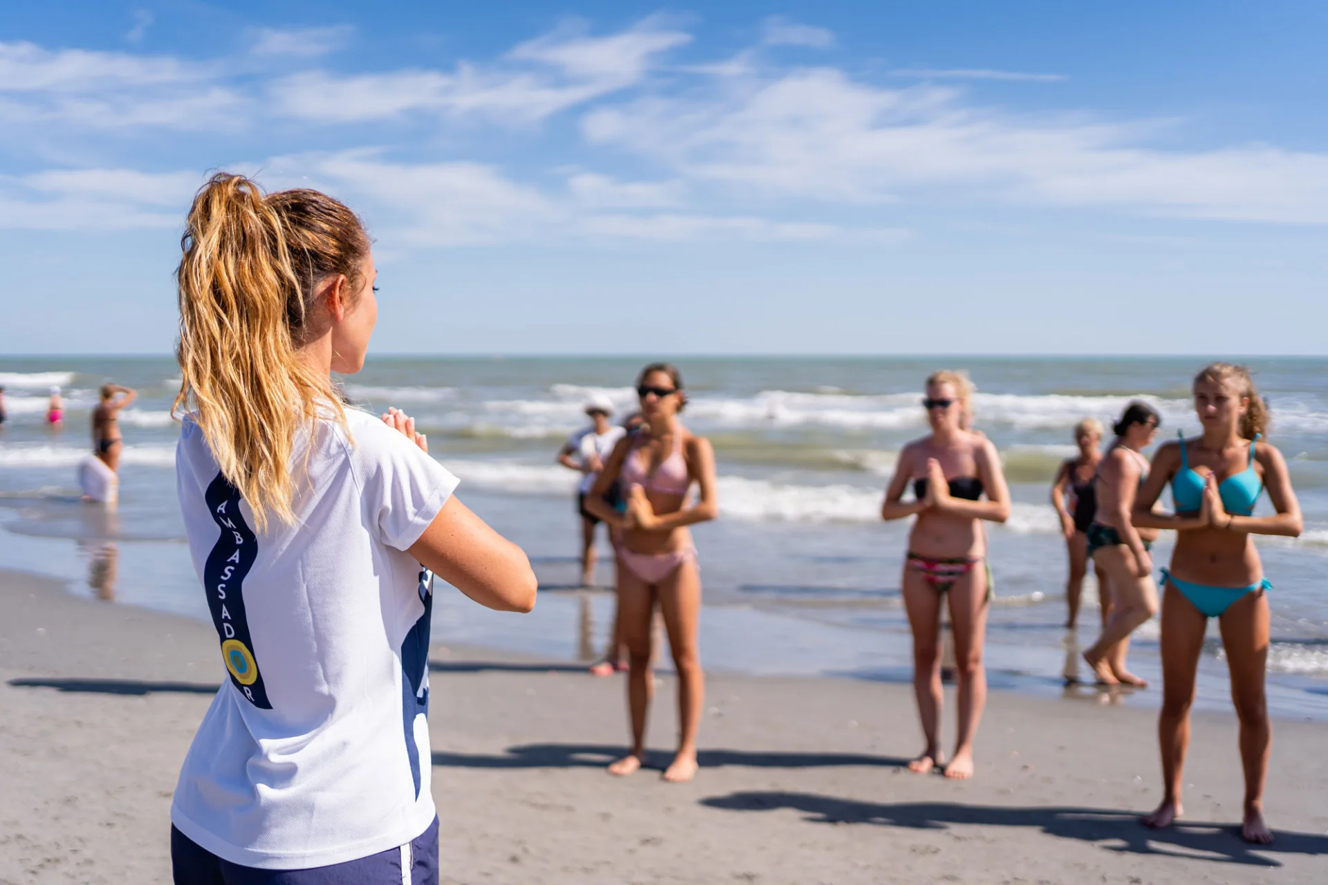 La spiaggia di Riccione: sabbia e ombrelloni fino al mare